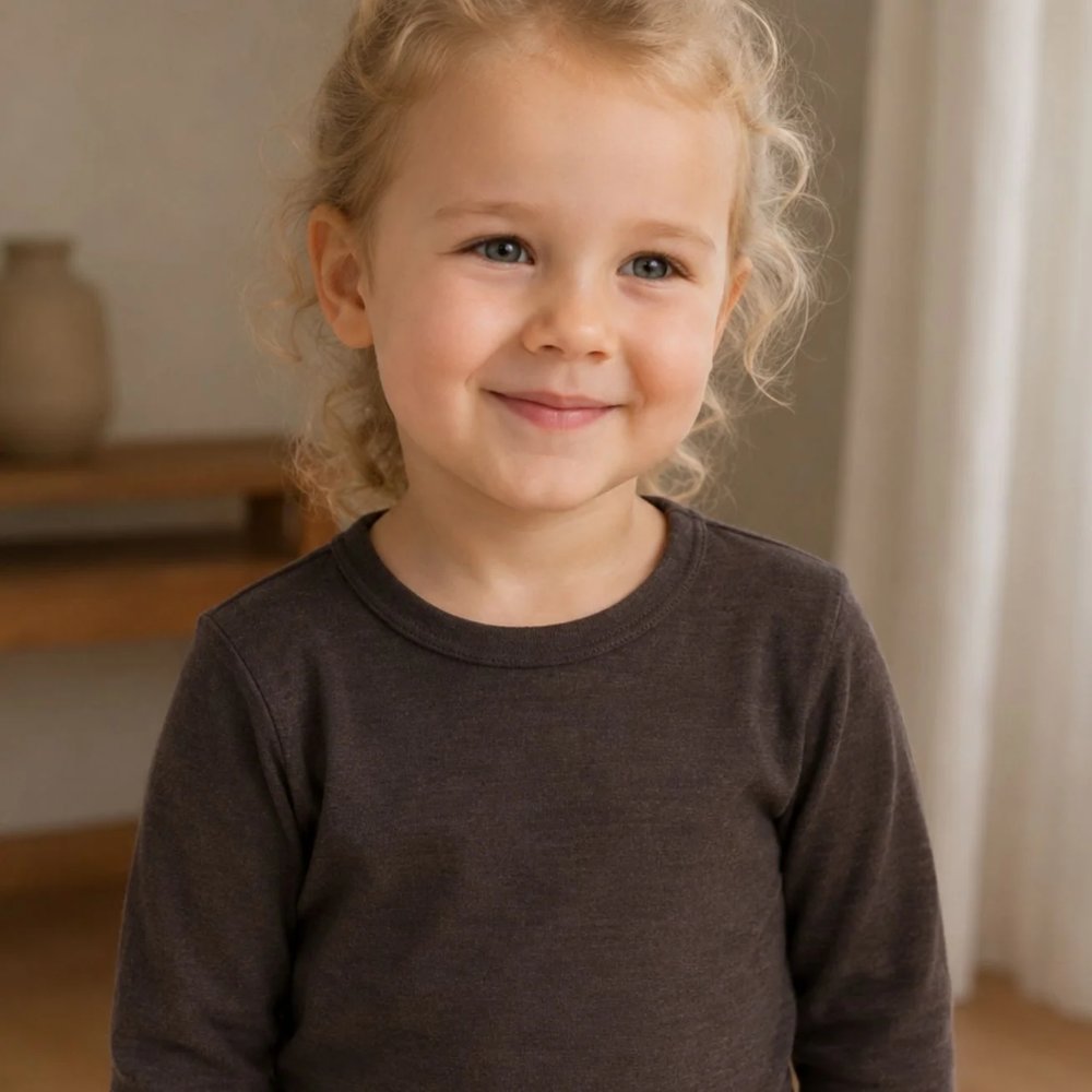 Kind im Joha Langarmshirt aus Merinowolle