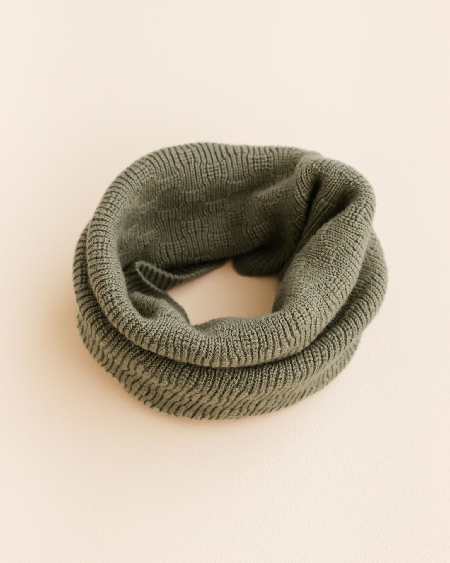 Hvid Merino Schlauchschal Kids mitwachsend verschiedene Farben