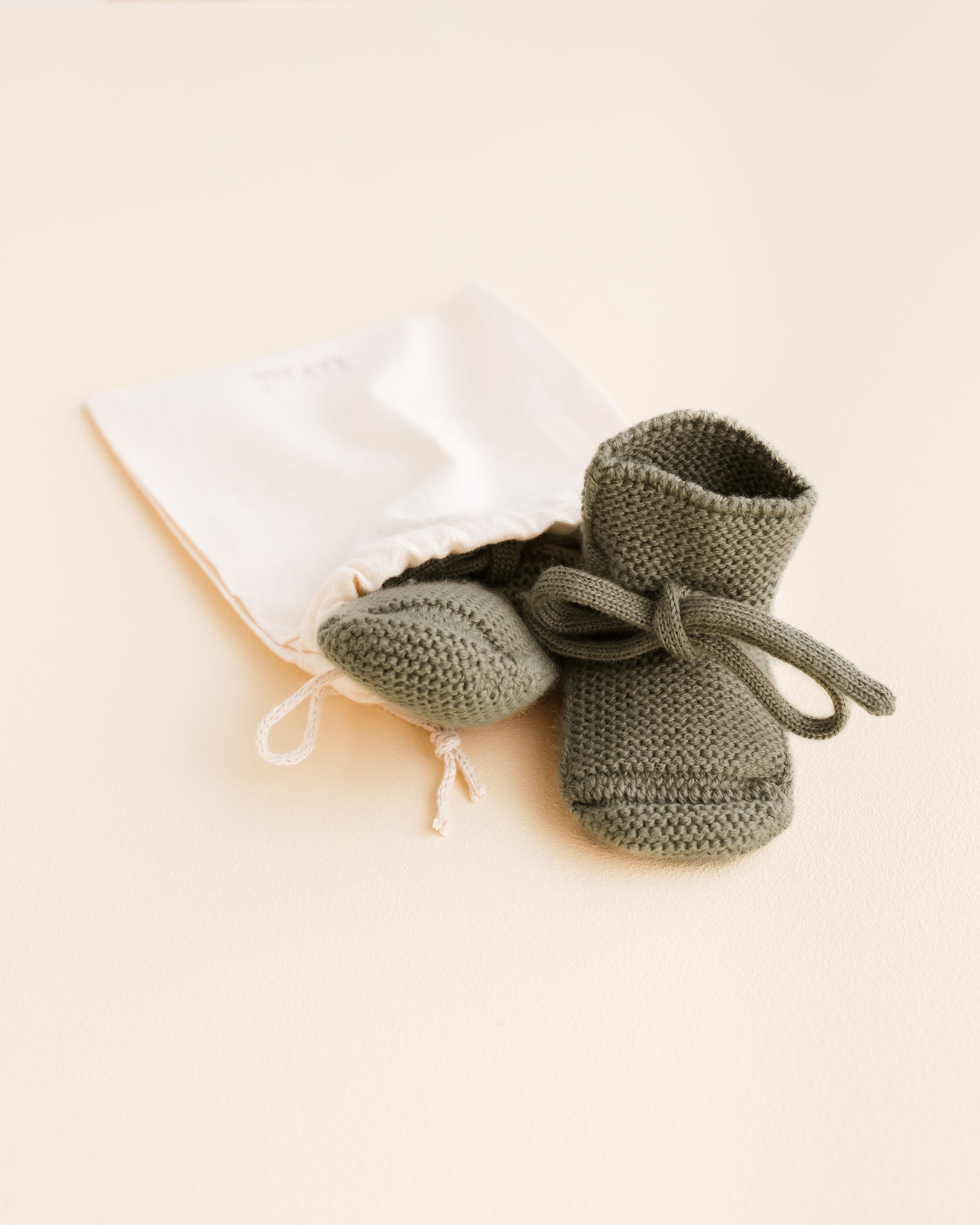 Hvid mitwachsende Merino Booties verschiedene Farben