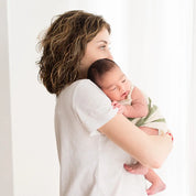 Micu Micu Newborn Strickstrampler kurz in greeny ecru