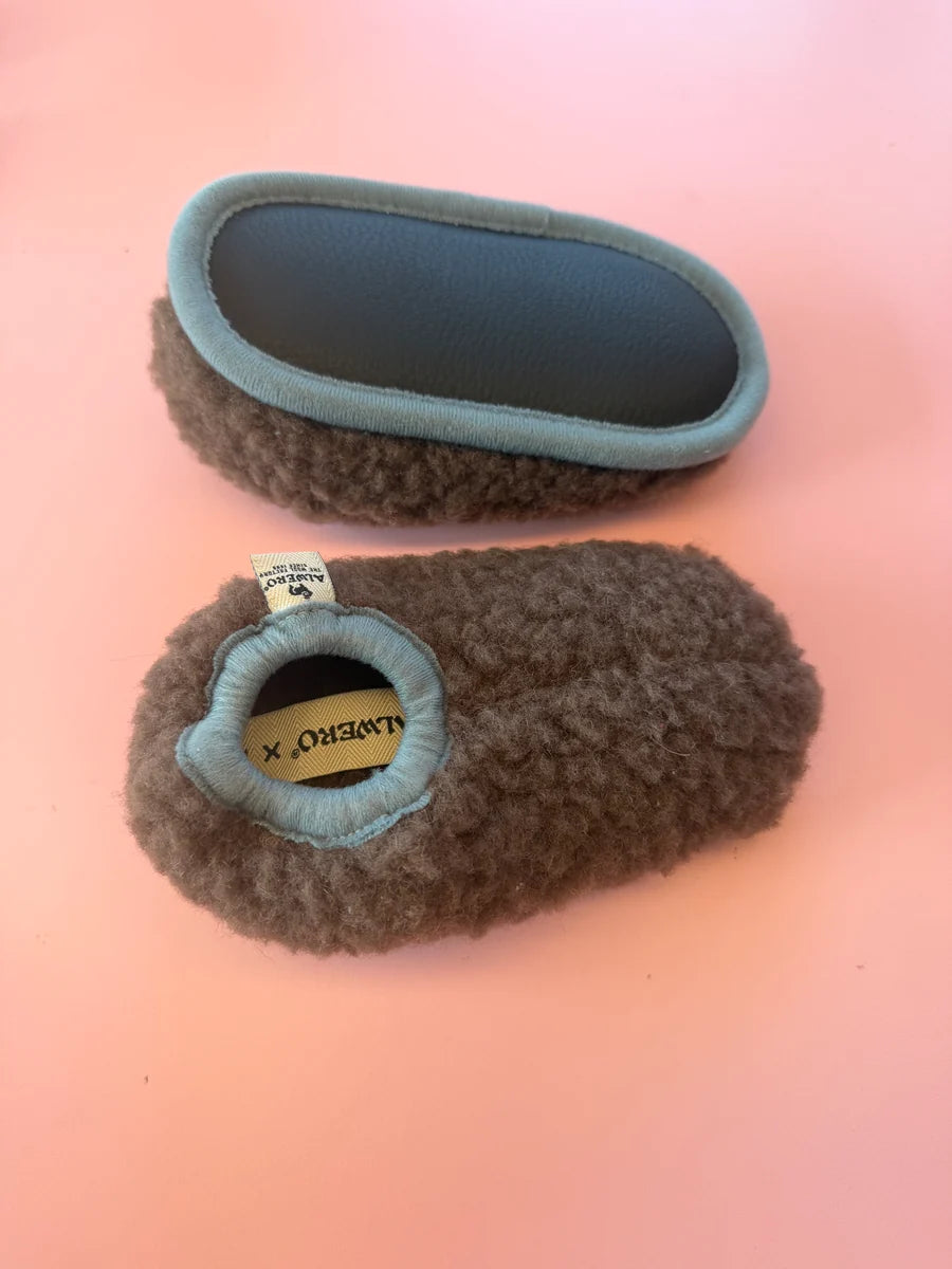 Special Edition Bio Woll Kinder Hausschuhe choco martini blu