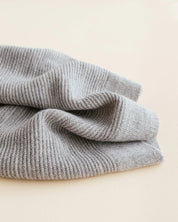 Hvid Merino Babydecke "Gust" in grau melange