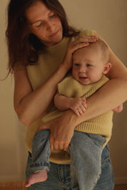 Hvid mitwachsender Baby Merino Strickpullunder Harvey in artischok