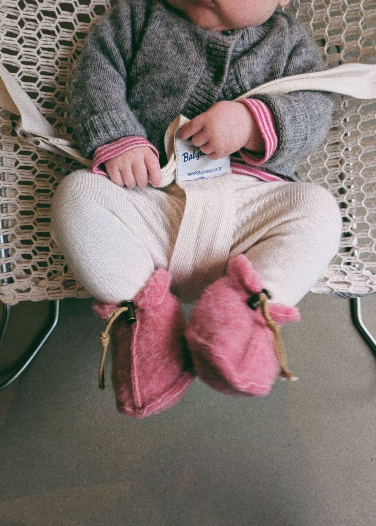alwero-babyschuhe-fell-bubblegum-coucounatur-1.jpg