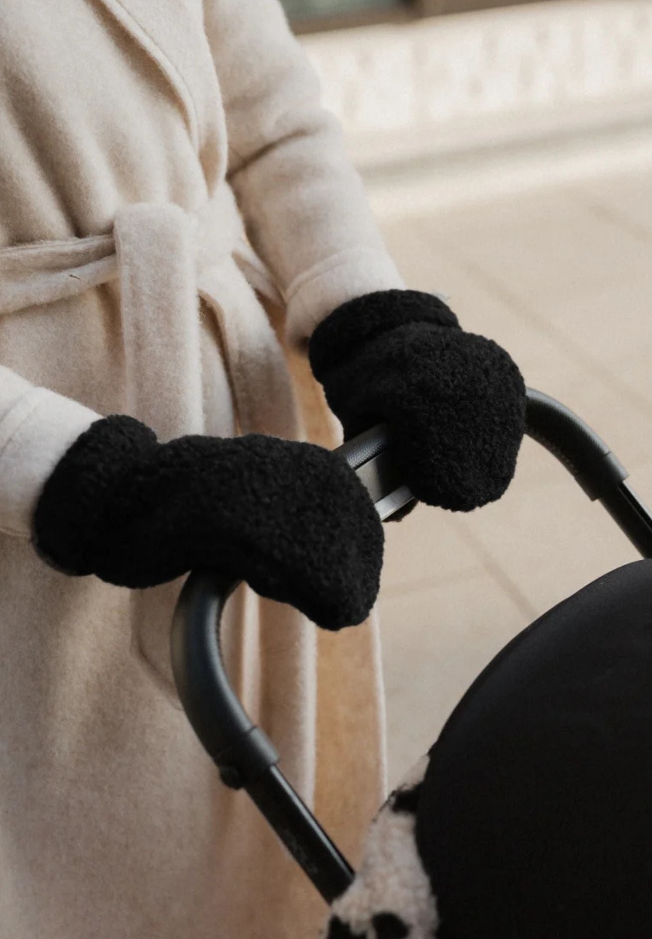 Alwero Erwachsenen Woll Handschuhe in schwarz
