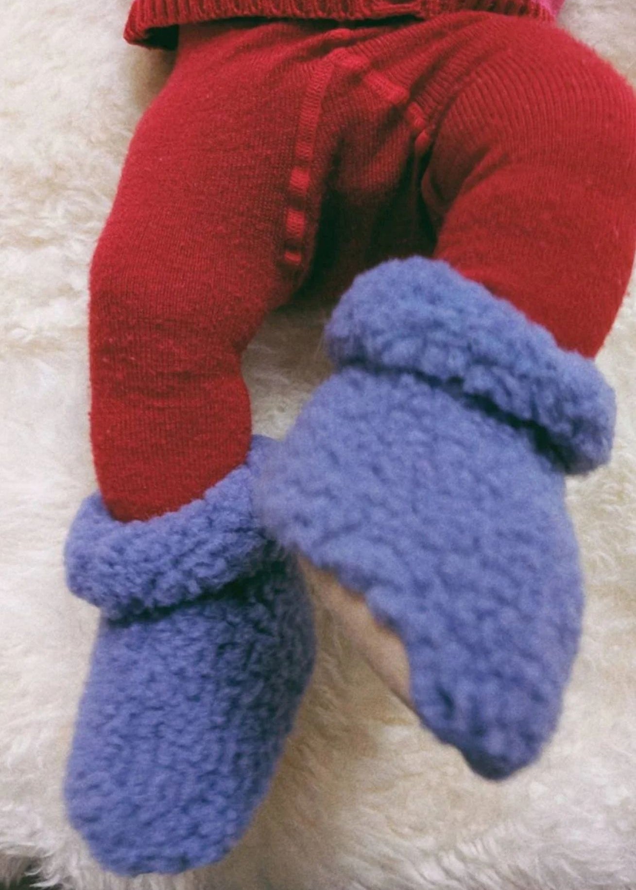 alwero-wollschuehchen-wollbooties-lila-babyschuhe-winter-coucounatur-1.jpg