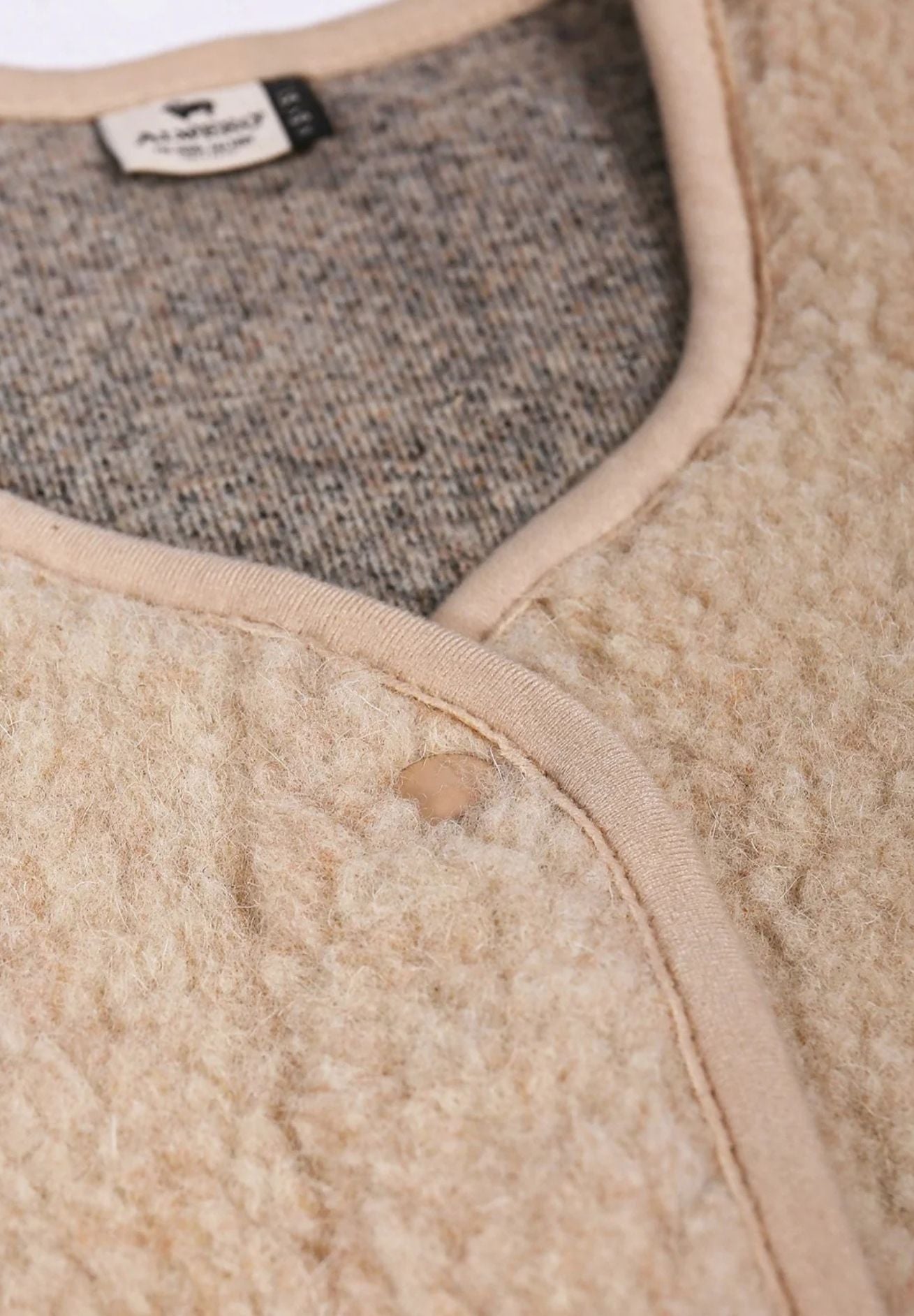Alwero Kinder Bio Wollweste "Tyb junior" light in sand brown