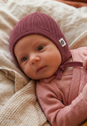 Merino Babymütze Rippstrick in rosabraun
