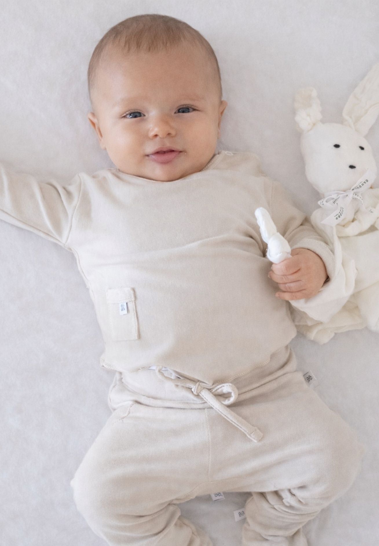 Bio Bambus Shirt mit Tasche in sand
