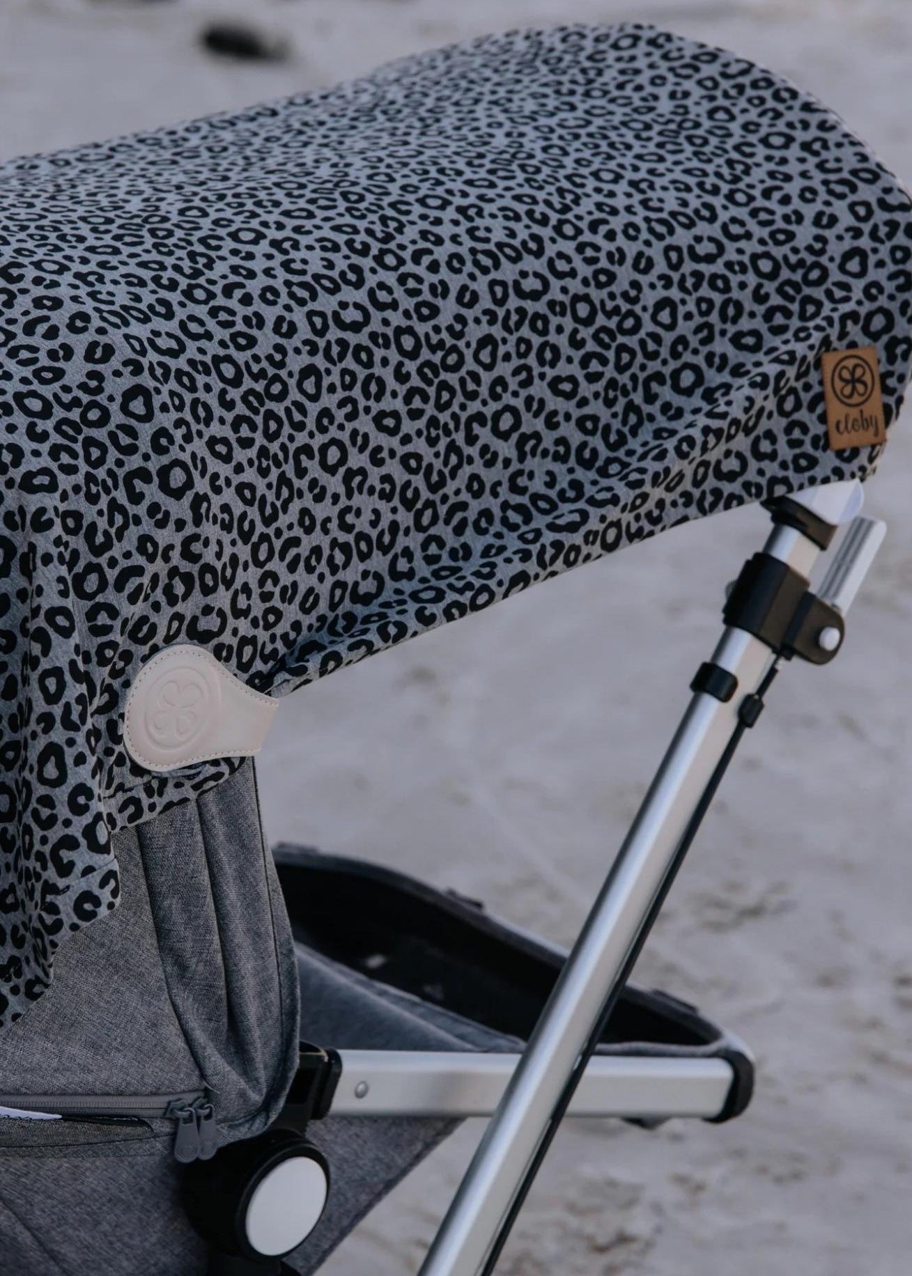 cloby-uvschutz-decke-leopard-grey-coucounatur.jpg