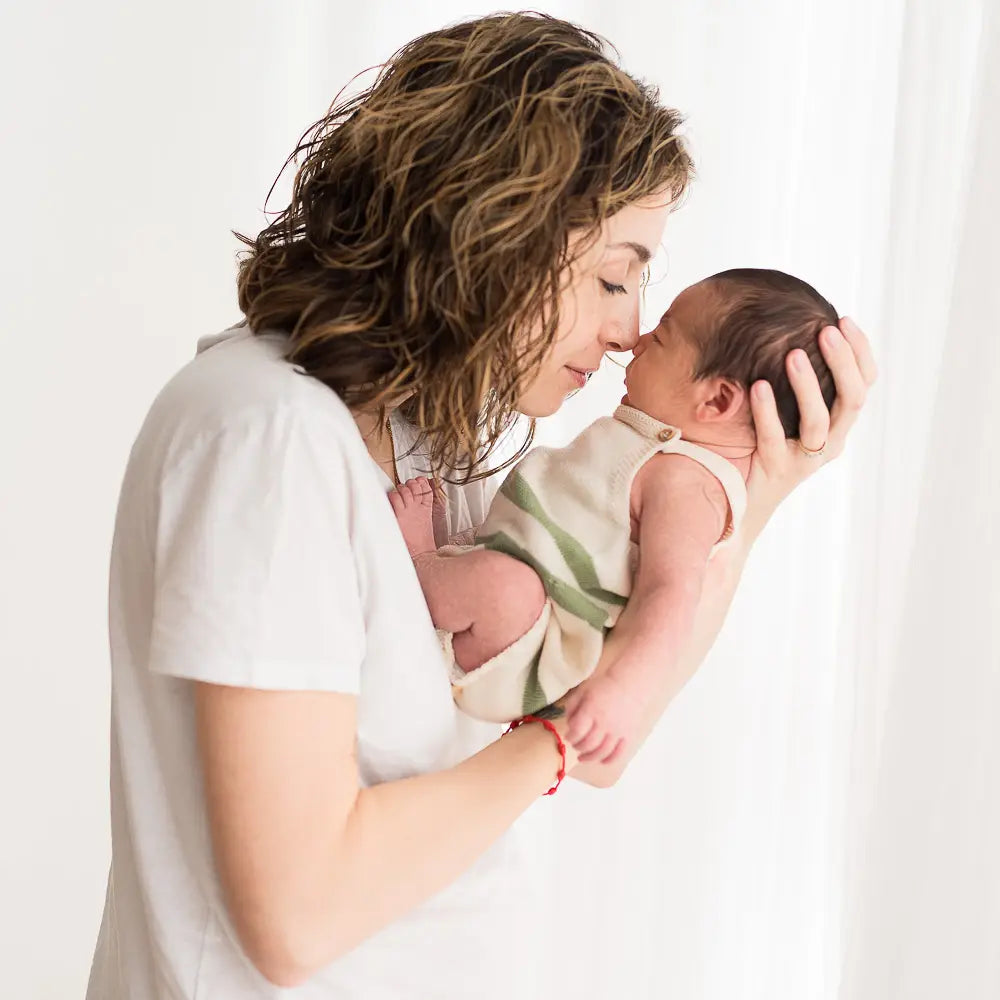 Micu Micu Newborn Strickstrampler kurz in greeny ecru