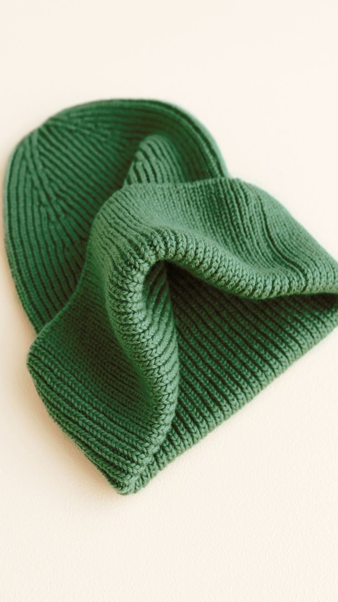 Hvid Merino Erwachsenen Beanie Fonzie verschiedene Farben
