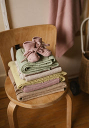 Hvid mitwachsende Merino Booties verschiedene Farben
