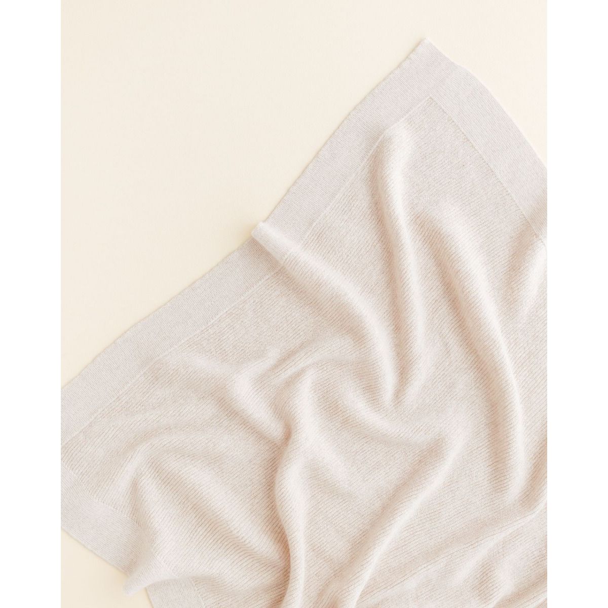 hvidbabydeckecreammerino.jpg