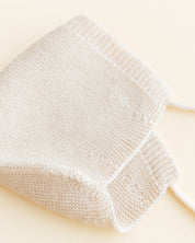 Hvid Merino Babymuetze Dolly verschiedene Farben