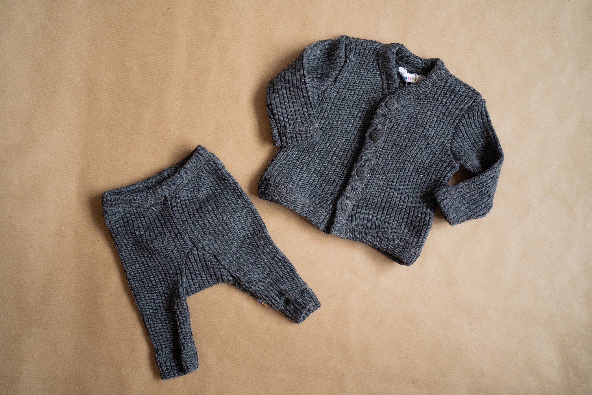 joha-merino-strickset-dunkelgrau.jpg