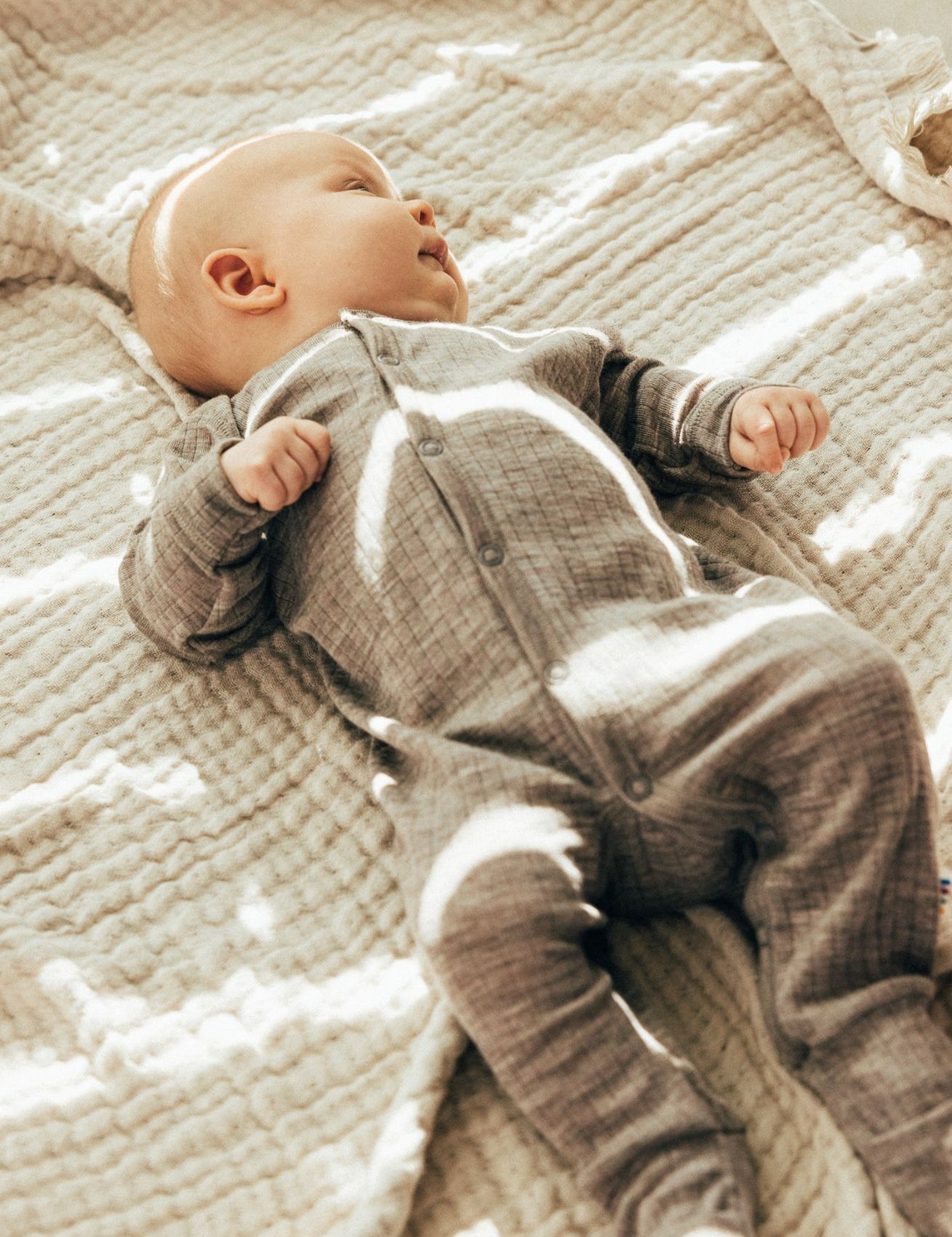 joha-sesam-wolleinteiler-pyjama_28b2024a-8301-410a-8d6a-88615cf030fd.jpg