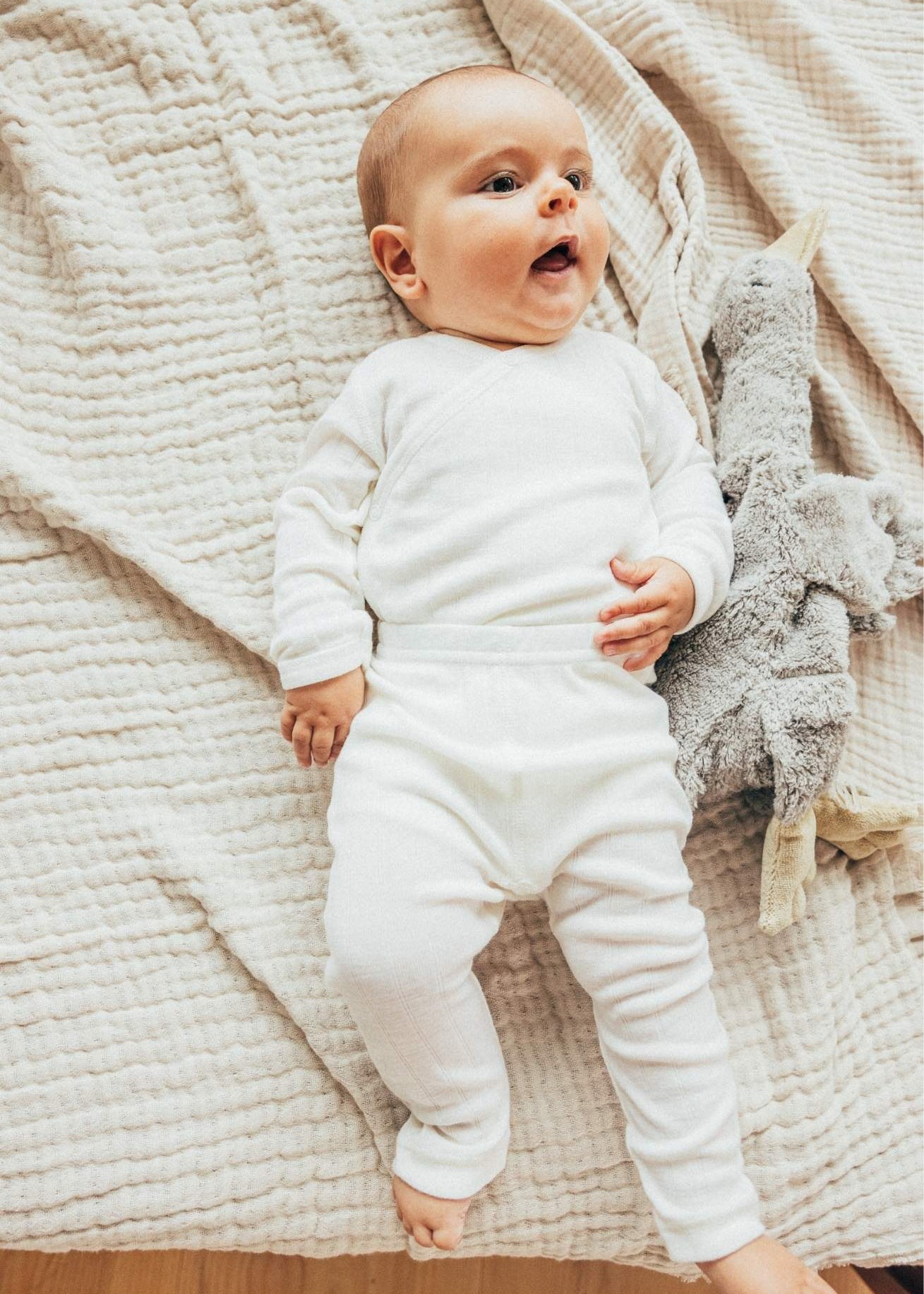 joha-wolle-seide-body-natur-wickelbody-baby-coucounatur-2_b0cbcf67-7447-4093-9be1-4da96c9e3704.jpg