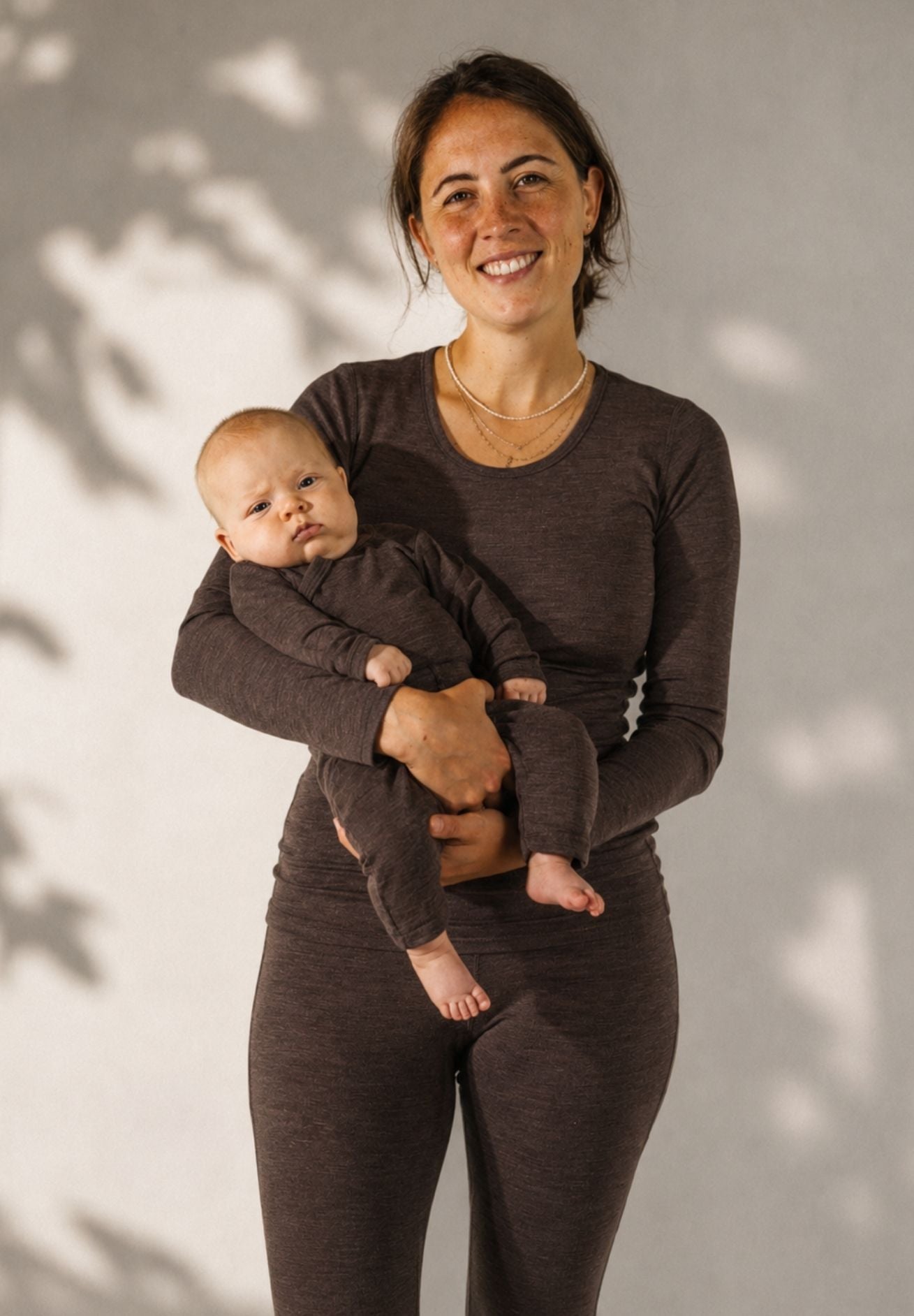 Joha Frauen Wolle Seide Leggings in dark chocolate