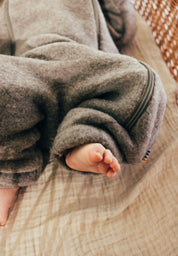 joha Baby Wollfleece Overall mit Reißverschluss in sesam