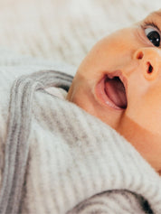 Lilano Baby Schlafsack Wollfrottee hellgrau geringelt