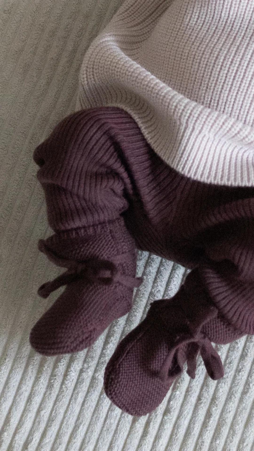 Lille Toni Merino Babyschuhe "Toni" in bordeaux