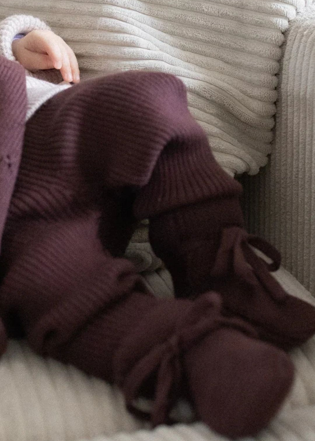 lilletoni-babyschuhe-bordeaux-mitwachsende-booties2_8847c48a-d422-4063-a2ef-f6190ac9cfcc.jpg