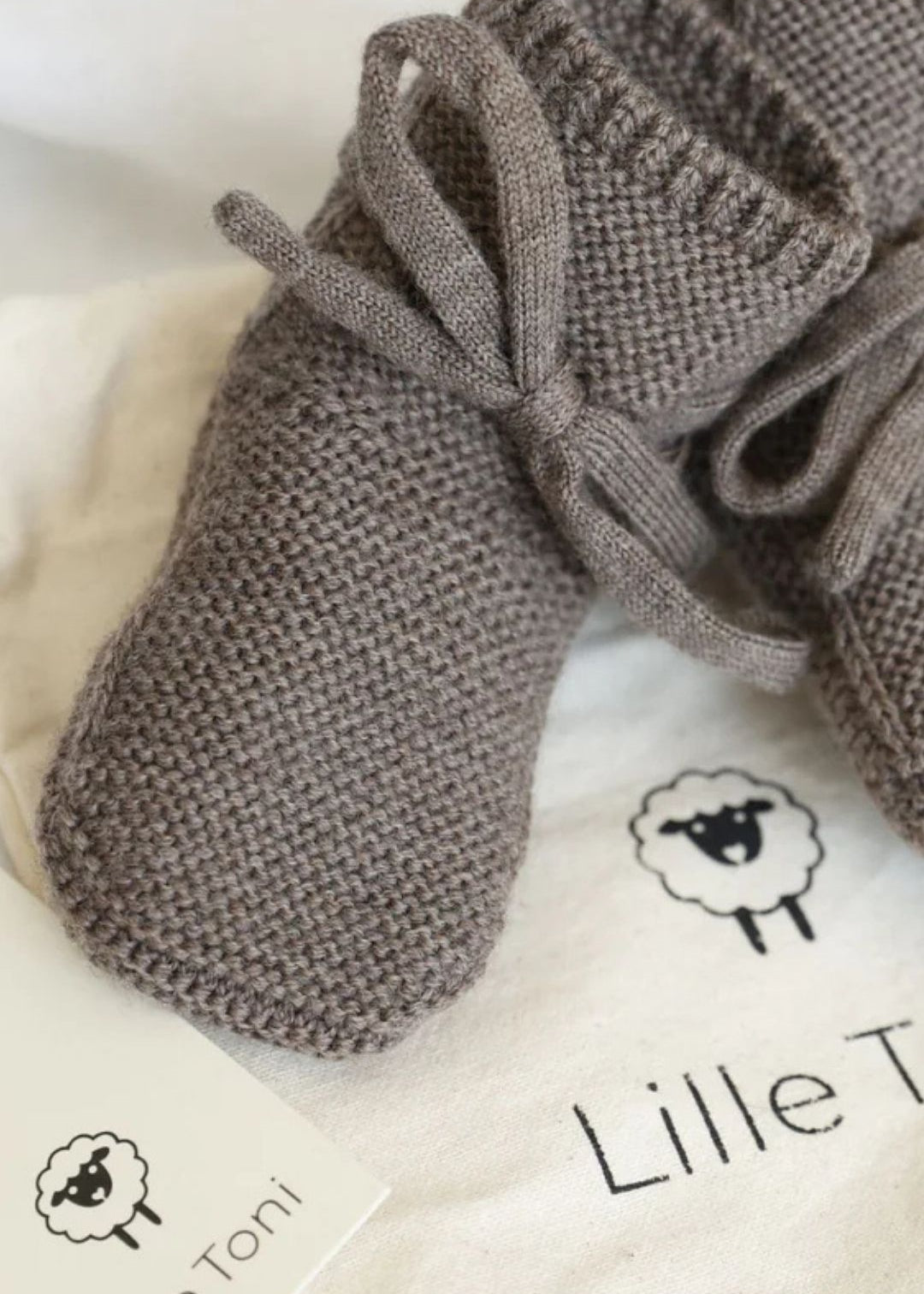 lilletoni-babyschuhe-merinowolle-toffee1.jpg
