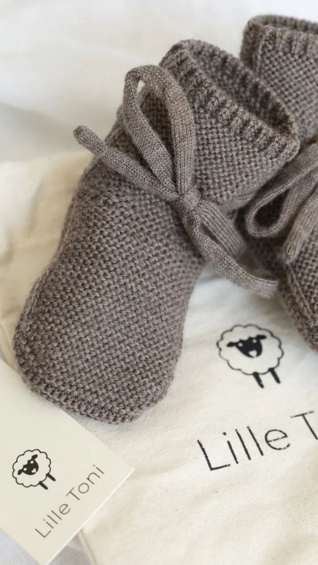 Lille Toni Merino Babyschuhe "Toni" in toffee