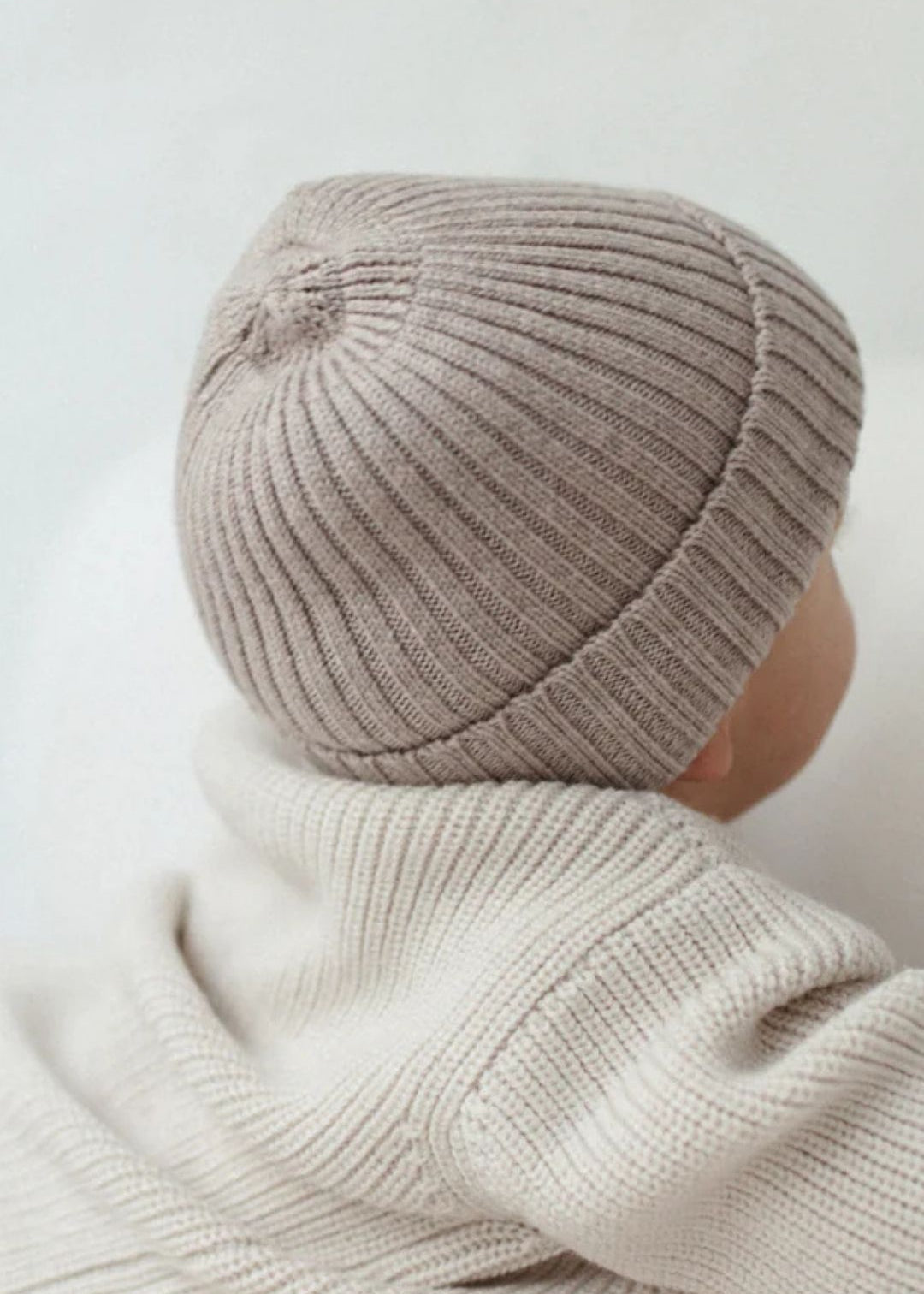 lilletoni-merino-muetze-mitwachsend-camelmelange2.jpg