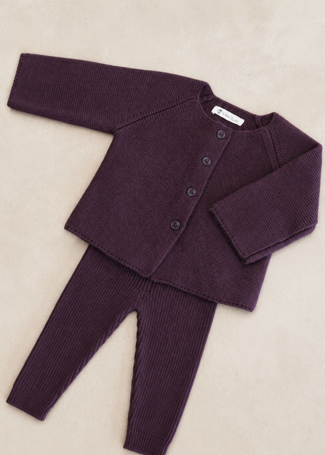 lilletoni-mitwachsende-hose-cardigan-finn-emil-bordeaux-coucounatur_88ec48cf-fa95-4186-8669-5a828f54d428.jpg