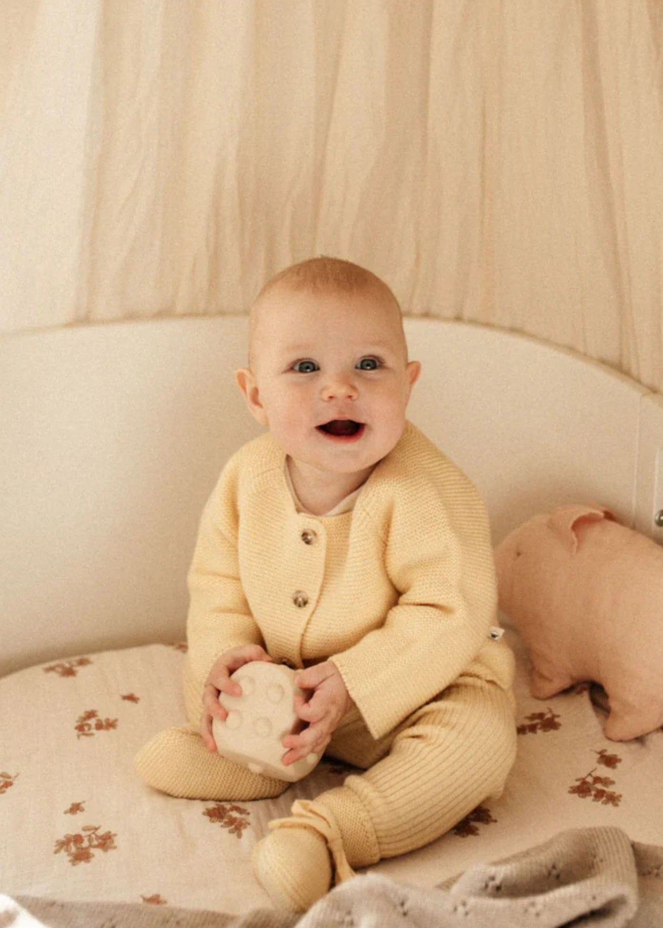 lilletoni-mitwachsender-cardigan-emil-buttermilk-coucounatur.jpg