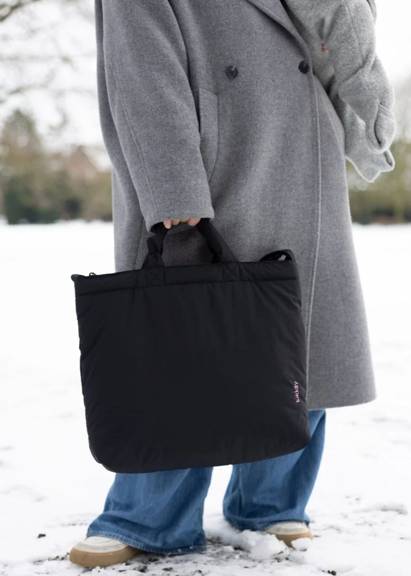 lukkily-tote-bag-schwarz-coucounatur-wickeltasche3.jpg