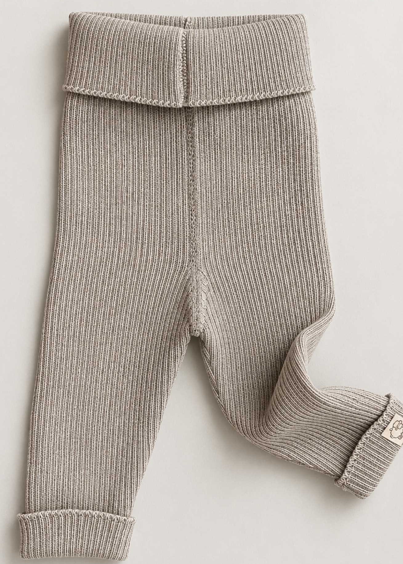 maglificio-di-verona-strickleggings-mitwachsend-latte-biowolle-coucounatur.jpg