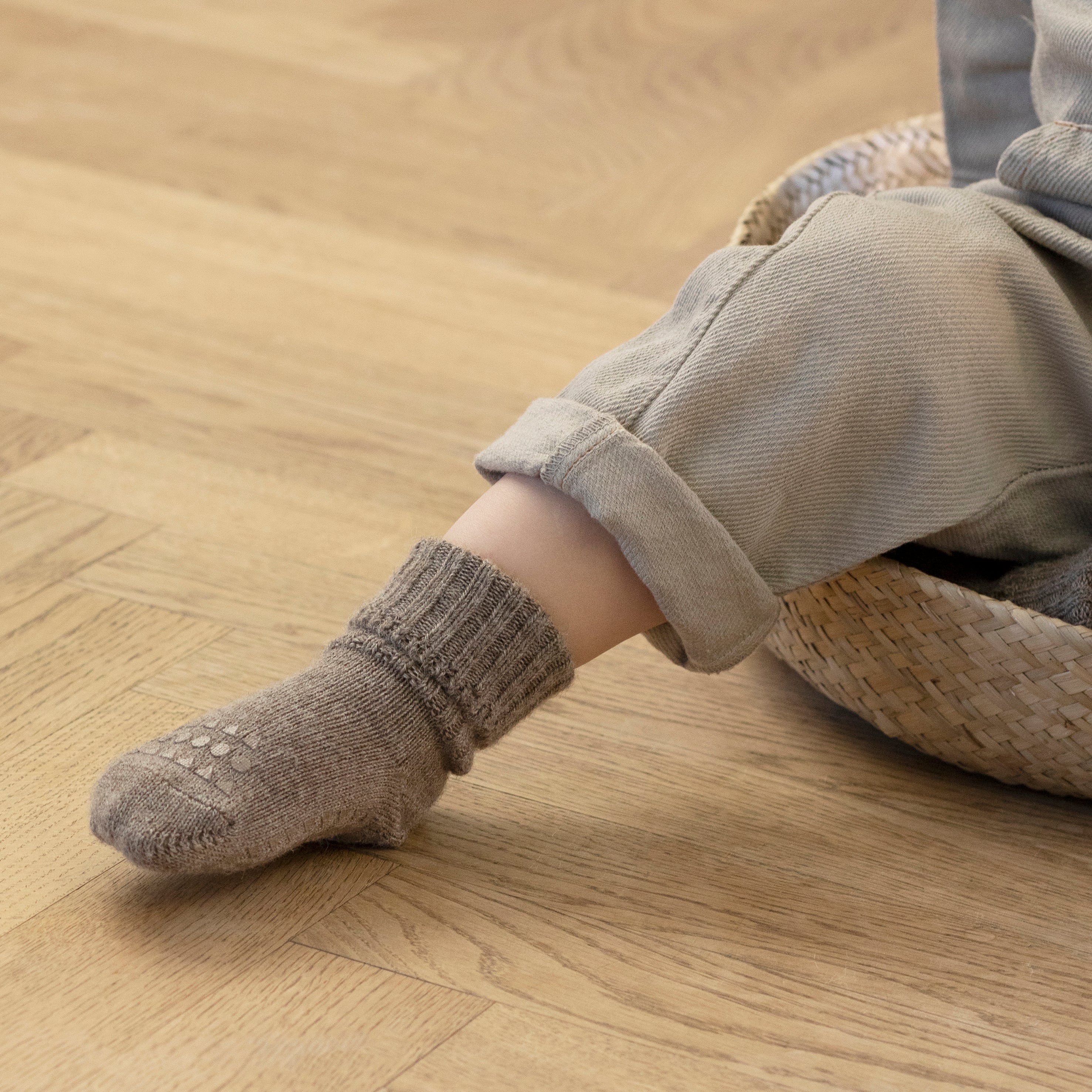 mama-licious-gobabygonon-slipsocks-alpaca-braun.jpg