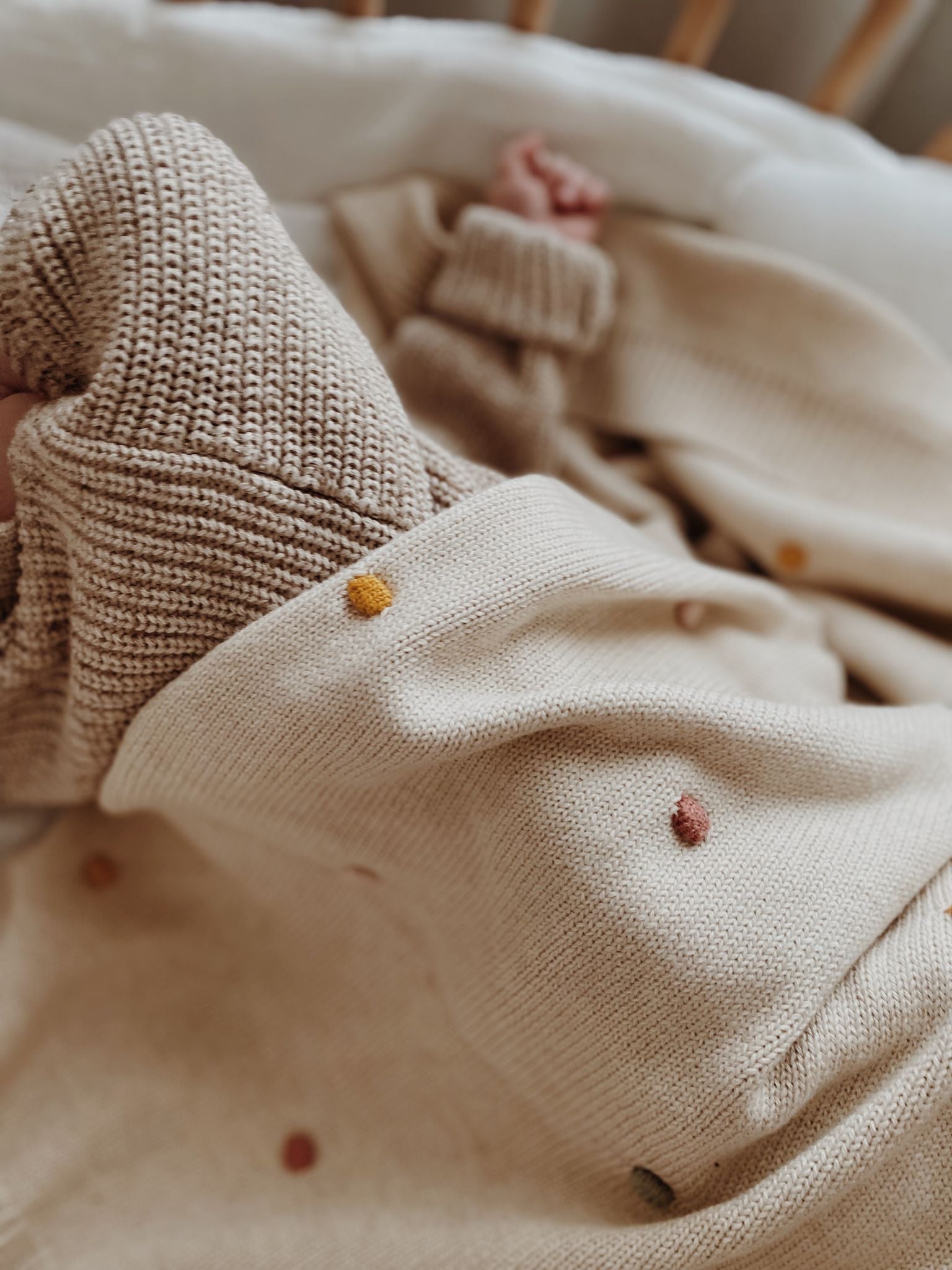 Bimbla Baby Baumwoll Strickdecke Punkte "Confetti" versch. Farben