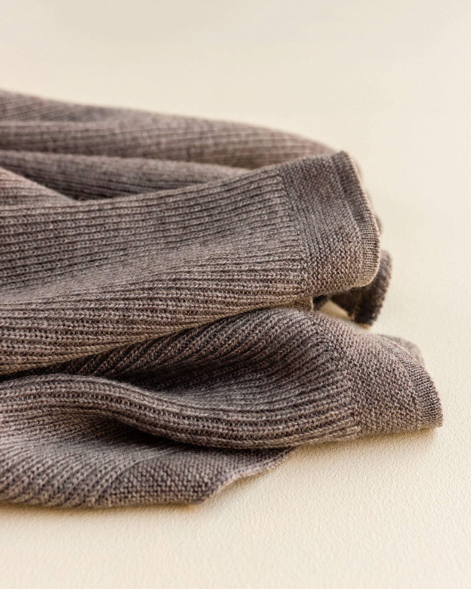 Hvid Merino Babydecke "Felix" otter